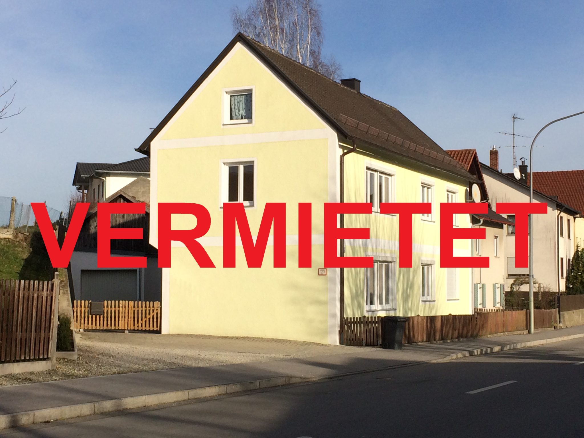 Grosszugiges Wohnhaus Mit Zwei Wohneinheiten In Geisenhausen