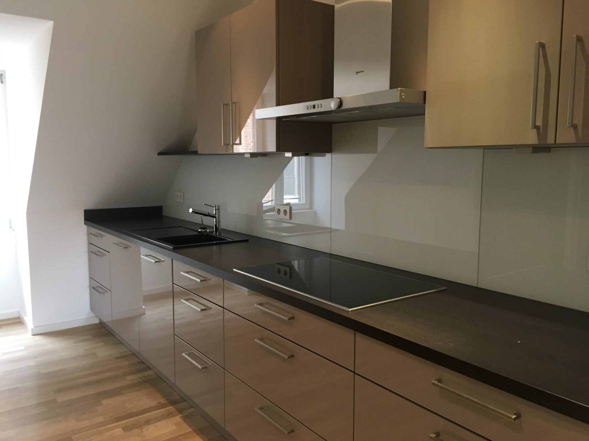 Exklusive Dachterrassenwohnung • Stirner Immobilien GmbH - Vermittlung